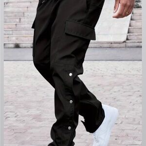 Men's Sleek Black Cargo Pants